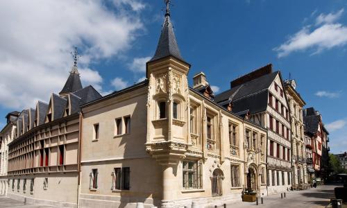 Hôtel de Bourgtheroulde - photo 2